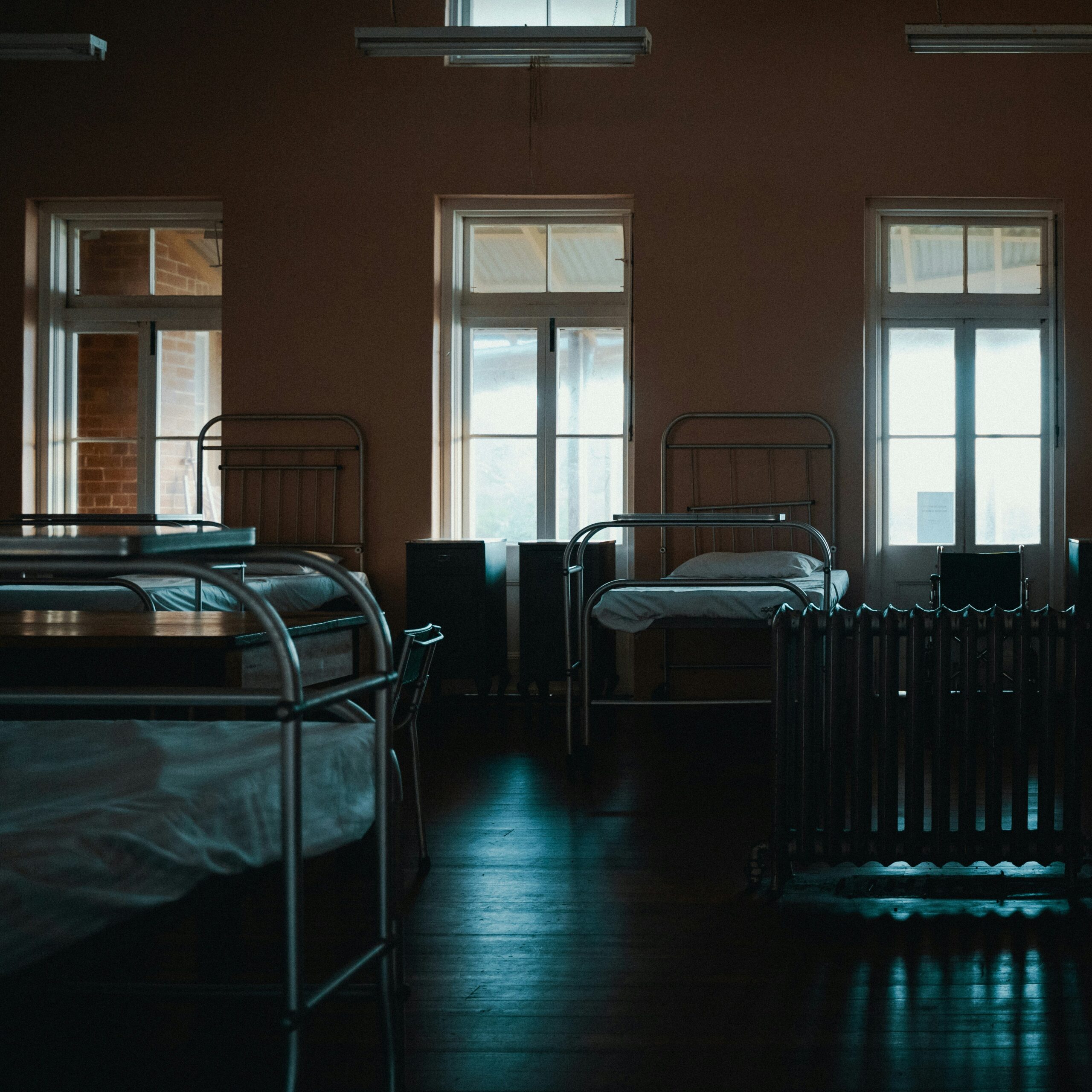 Laura Johnson’s Childhood Trauma Unveils Mother’s Deception